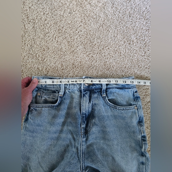 Zara Size 2 High Rise Straight Leg Raw Hem Jeans Light Blue Wash - Picture 6 of 8